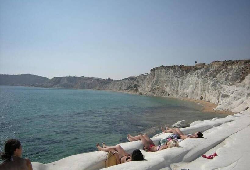 تختخواب و صبحانه Bb Sicily