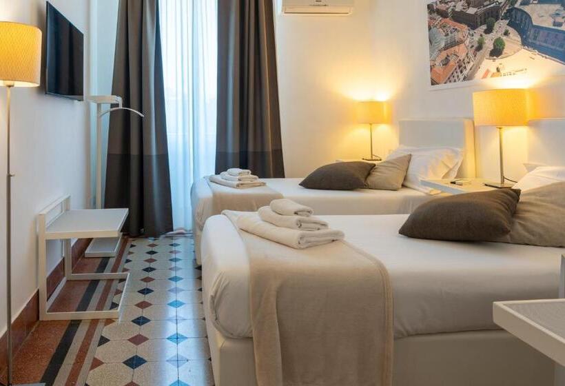 تختخواب و صبحانه Le Stanze Di Piazza Cairoli