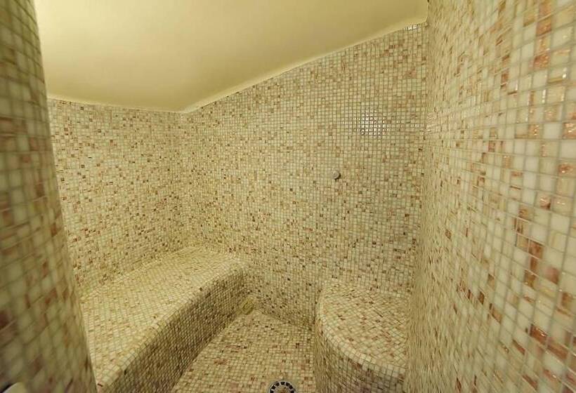 مبيت وإفطار Villa Lupo