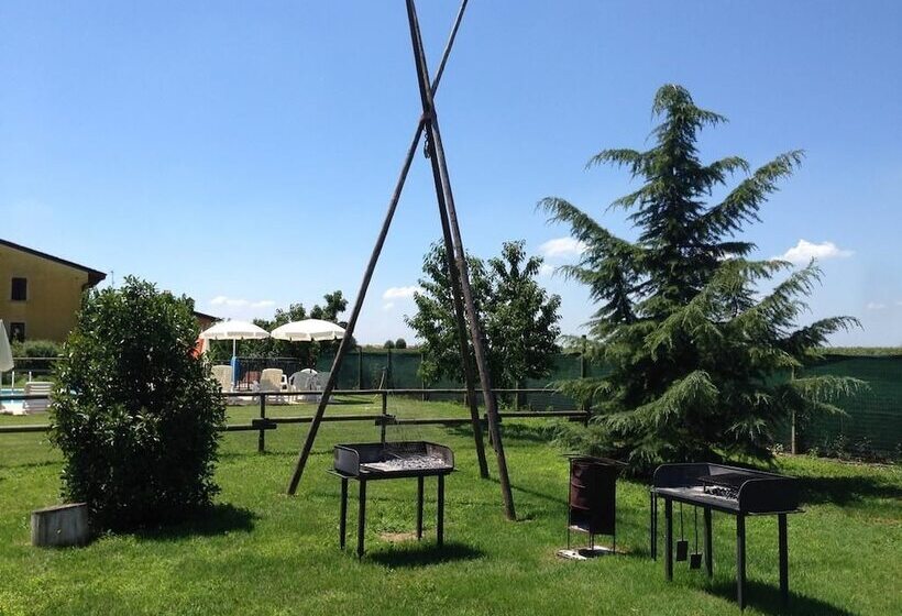 هتل روستایی Agriturismo Trebis