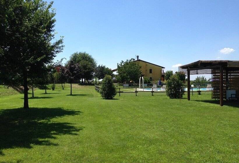هتل روستایی Agriturismo Trebis