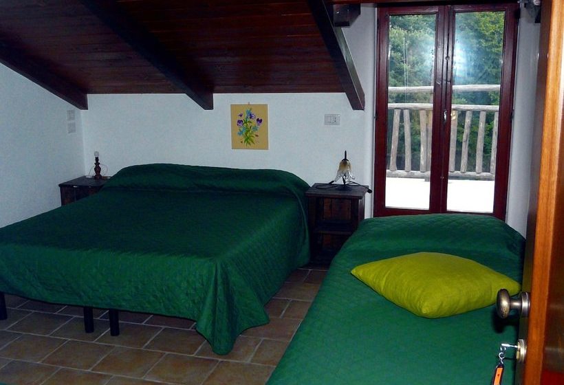 فندق ريفى Rifugio Sfilzi