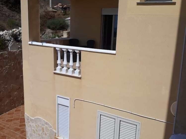 پانسیون Al Faro