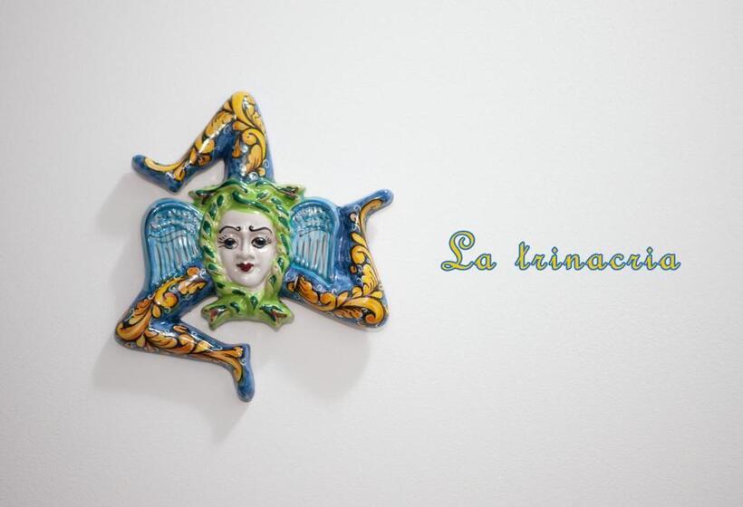 پانسیون La Trinacria