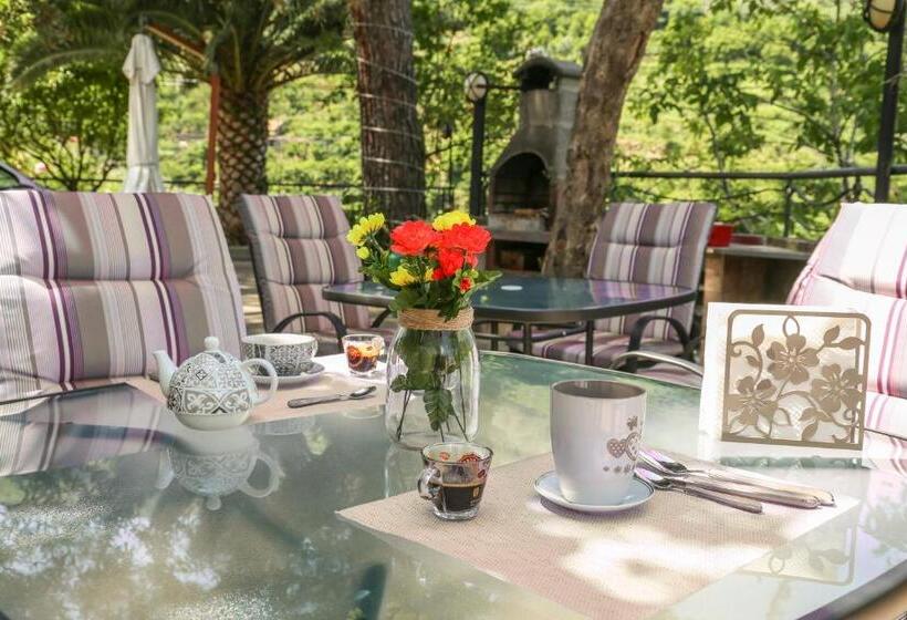 مبيت وإفطار Il Giardino
