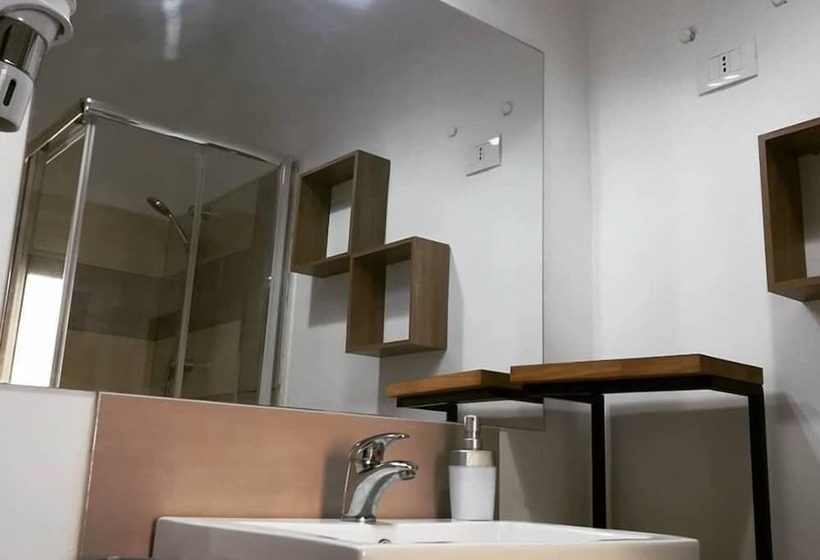 تختخواب و صبحانه U Scrusciu Do Mari