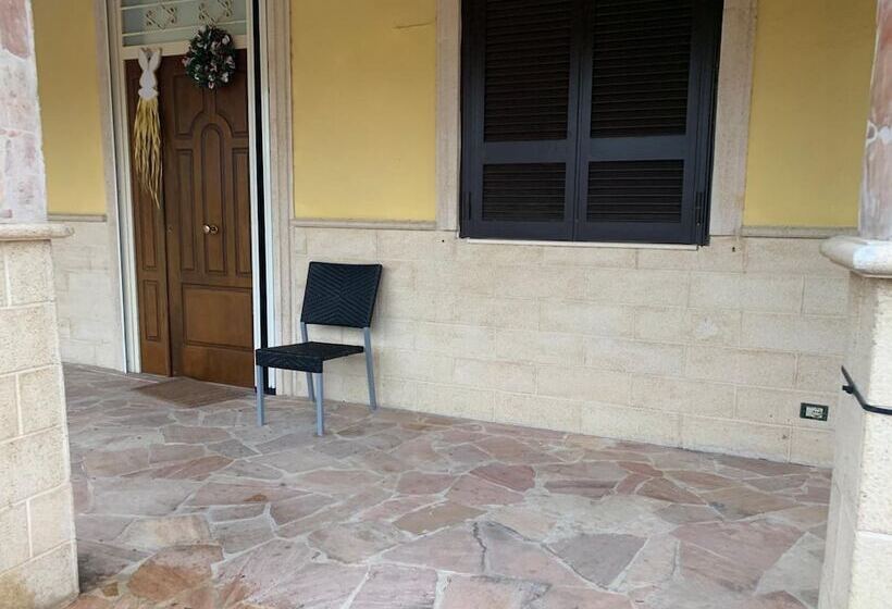 تختخواب و صبحانه Villa Carmen