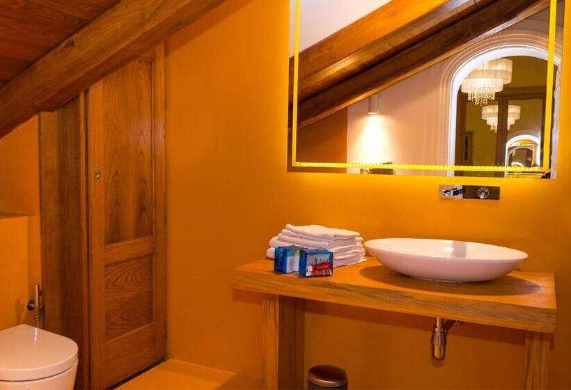 تختخواب و صبحانه Villa Di Natale