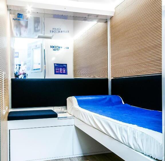 مسافرخانه Resting Pods   Zzzleepandgo Vrn Verona Airport