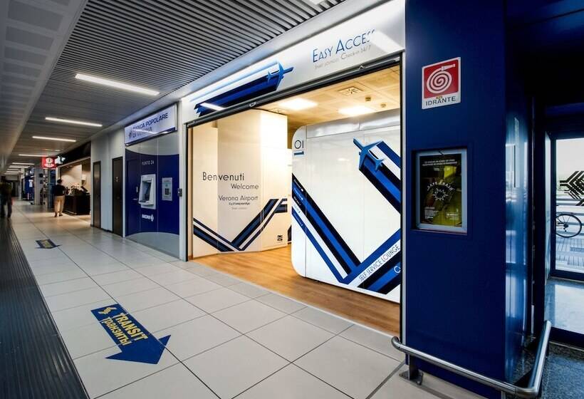 مسافرخانه Resting Pods   Zzzleepandgo Vrn Verona Airport