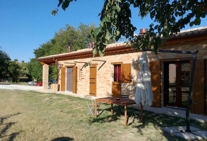 هتل روستایی Agriturismo Forestale Luti