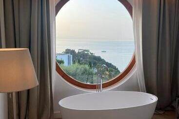 پانسیون Agapanto Luxury Accommodation