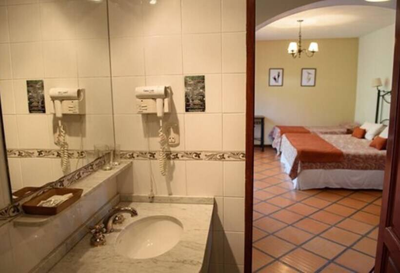 مسافرخانه Selva Montana