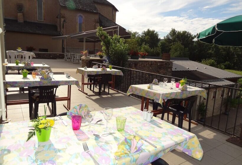 ホテル Logis Hôtels   Hostellerie Des Lauriers   Hôtel Et Restaurant