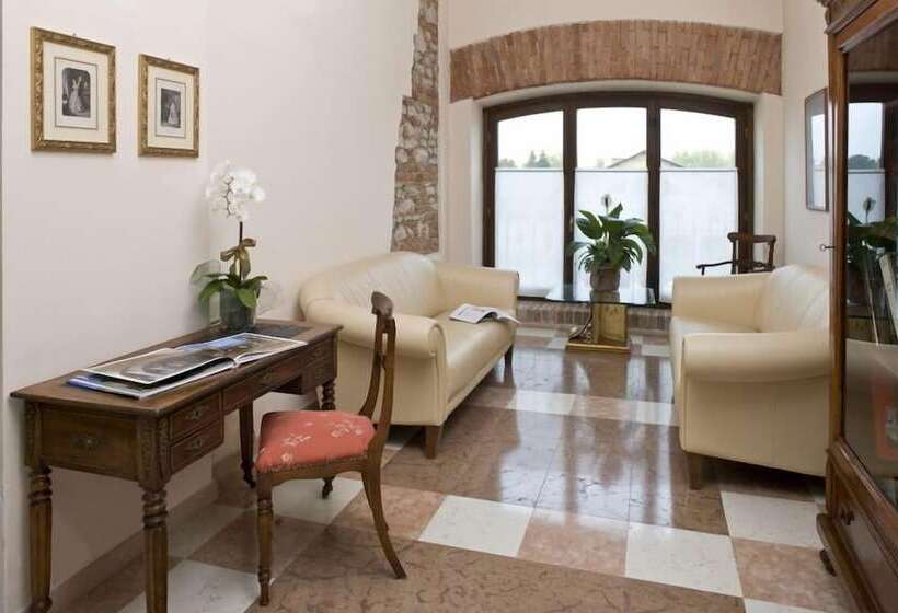 فندق Albergo La Corte Albertina