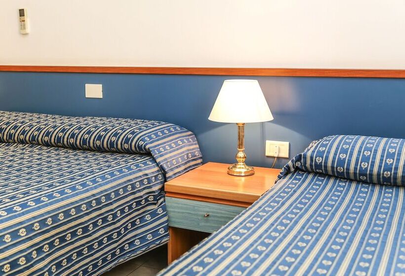 Fotos del hotel Albergo Athena:  20