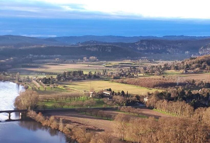 هتل Hôtel Restaurant Plaisance Piscine Couverte Et Chauffée  Proche Sarlat