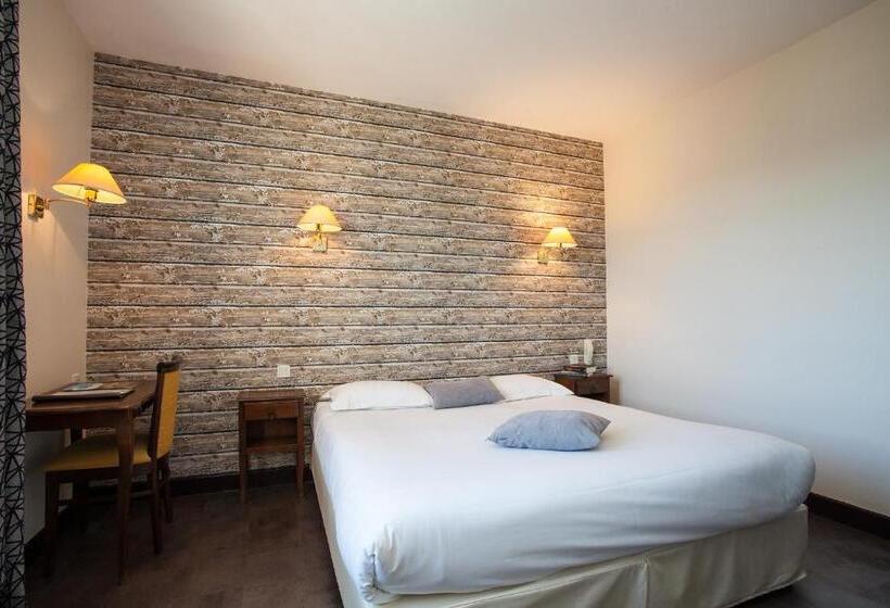 هتل Hôtel Restaurant Plaisance Piscine Couverte Et Chauffée  Proche Sarlat