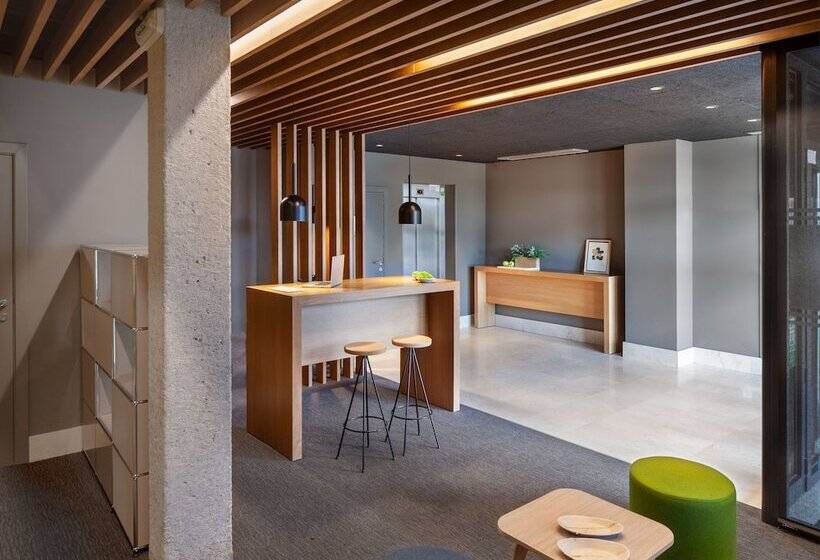 هتل Ibis Styles Pamplona Noain