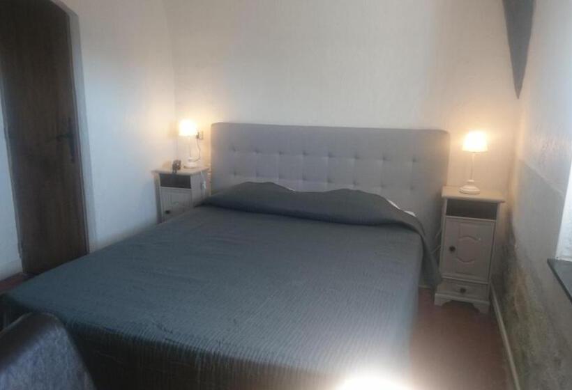 בית מלון כפרי Les Cèdres