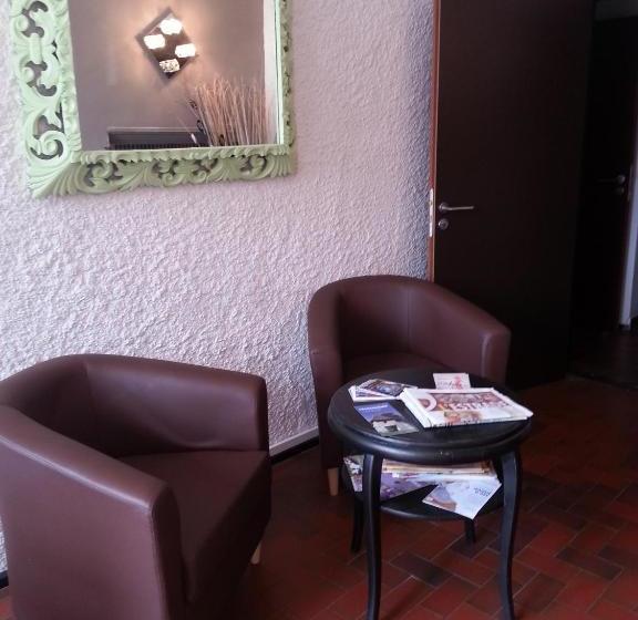 Отель Lor'N Hôtel