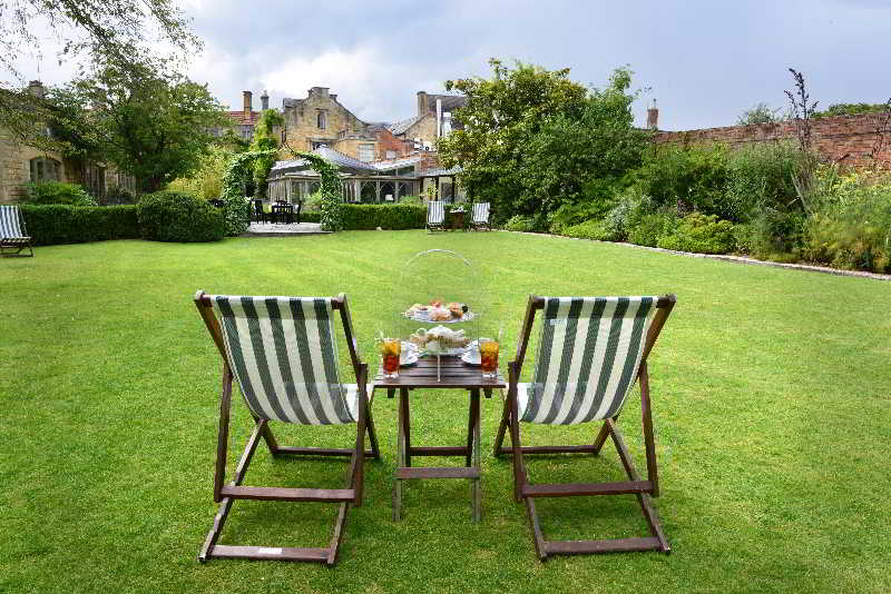 هتل The Manor House
