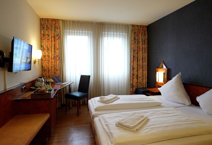 Fotos del hotel Miramar Am Römer:  15