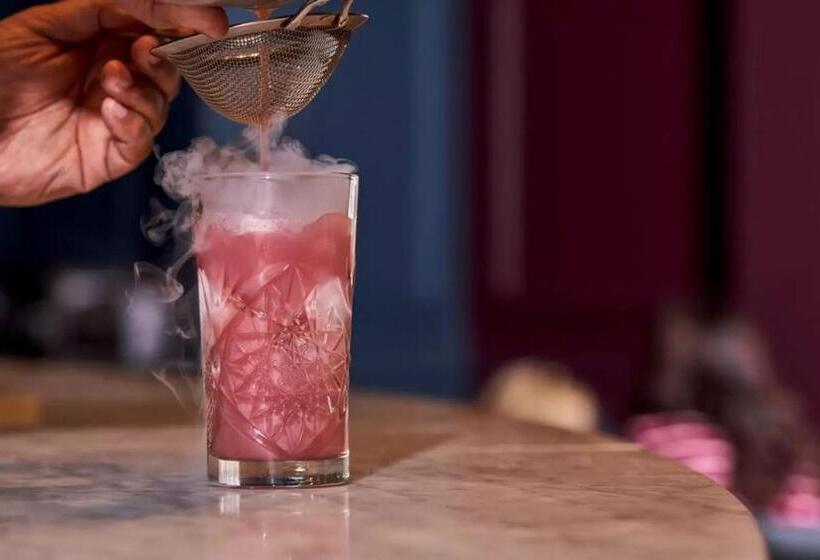 هتل The Clermont London Victoria