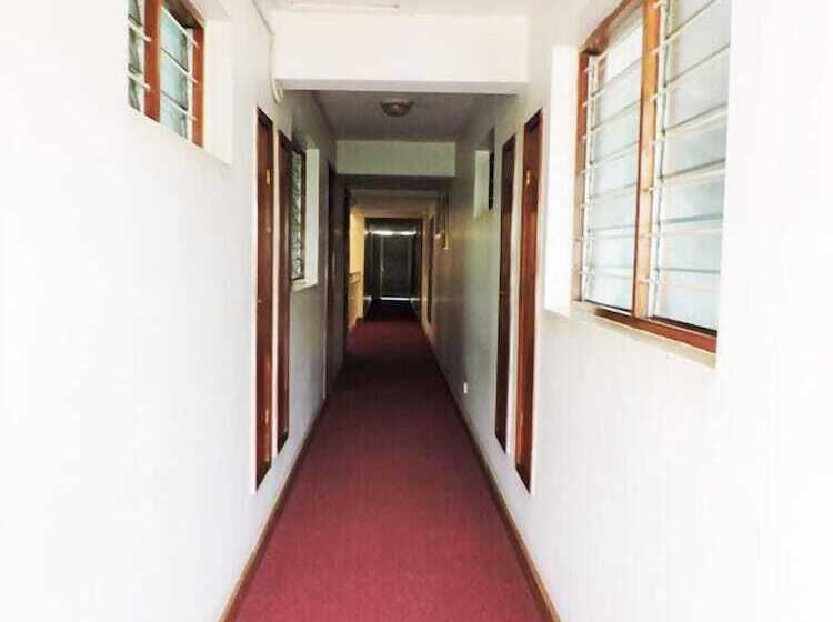 Mosa Court Suites