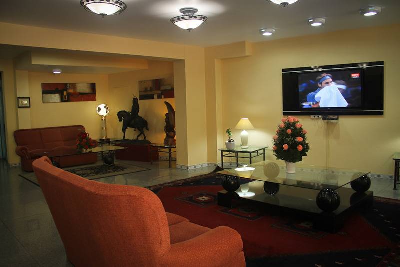 Windsor Suites