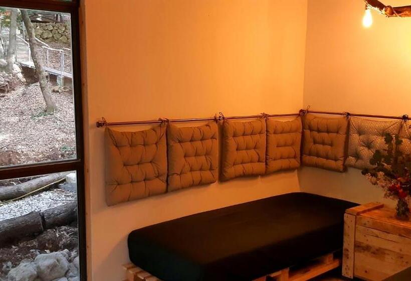 تختخواب و صبحانه Agriturismo Parcodainonni