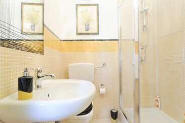 تختخواب و صبحانه La Casa Di Evita