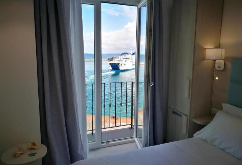 تختخواب و صبحانه Vento Di Mare