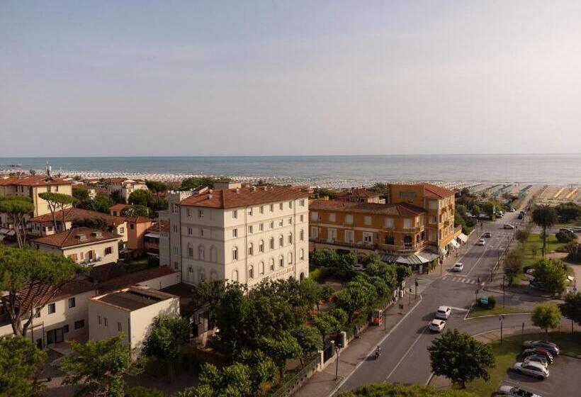 פונדק Re Versiliana