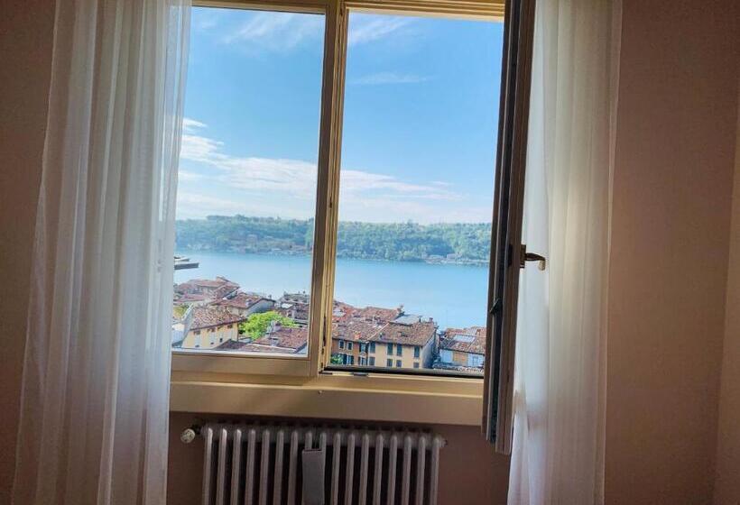 تختخواب و صبحانه Villa Ai Colli
