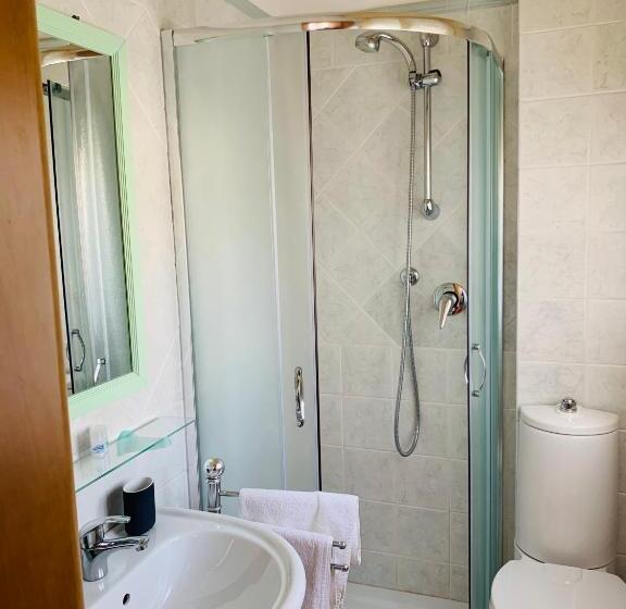تختخواب و صبحانه Villa Ai Colli