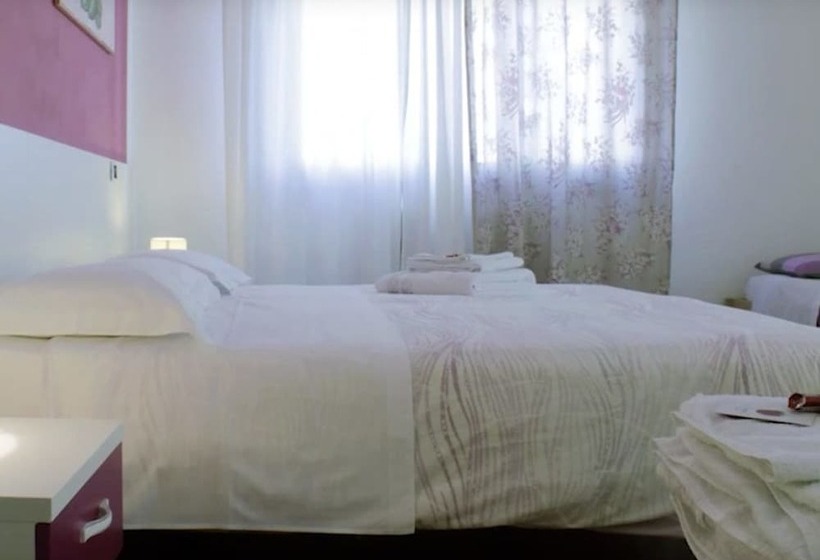 مبيت وإفطار Dimora Di Bosco Room & Breakfast