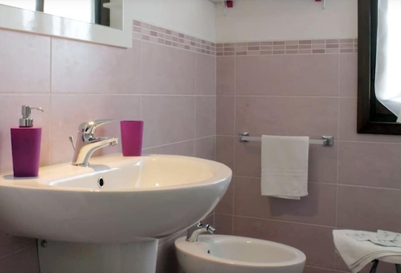 مبيت وإفطار Dimora Di Bosco Room & Breakfast