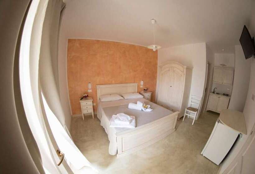 Blue And Blue Luxury Bed & Breakfast