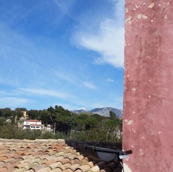 Hotel Rural La Torre Rossa