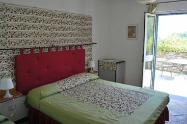 هتل روستایی Villa Carmelina