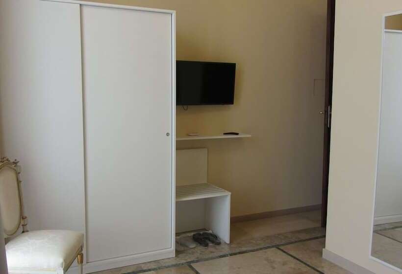 تختخواب و صبحانه Dimora Charleston Lecce Parcheggio Privato In Loco Gratis