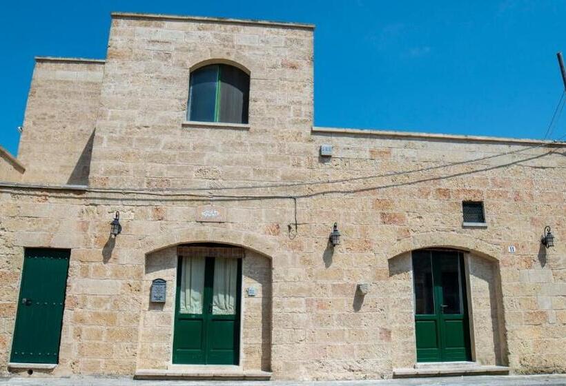 住宿加早餐  La Vecchia Corte