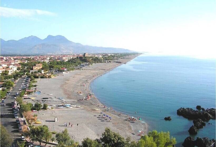 فندق Villaggio Camping Orchidea