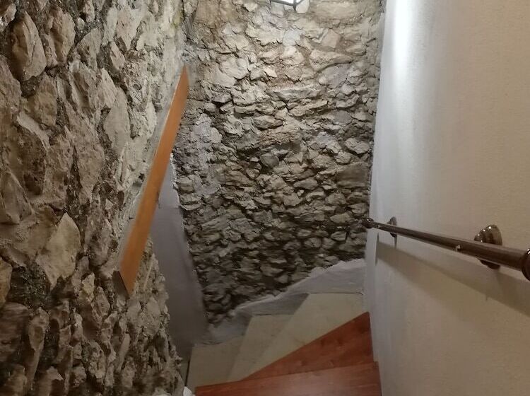 La Rupe Bed And Breakfast