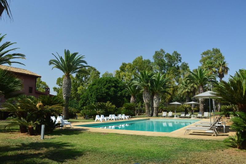 تختخواب و صبحانه Casarealia