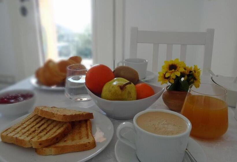 تختخواب و صبحانه La Casa Dei Limoni
