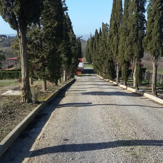 فندق ريفى Tenuta Di Pomine