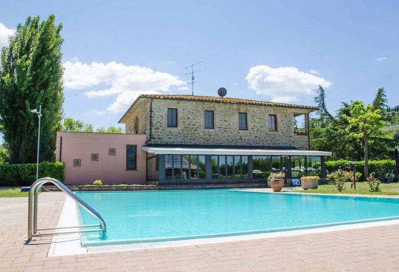 هتل Villalago