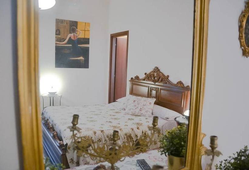 بنسيون Le Stanze Di Ginevra S. Maria A Vico